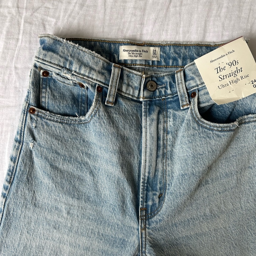 abercrombie 90’s straight leg